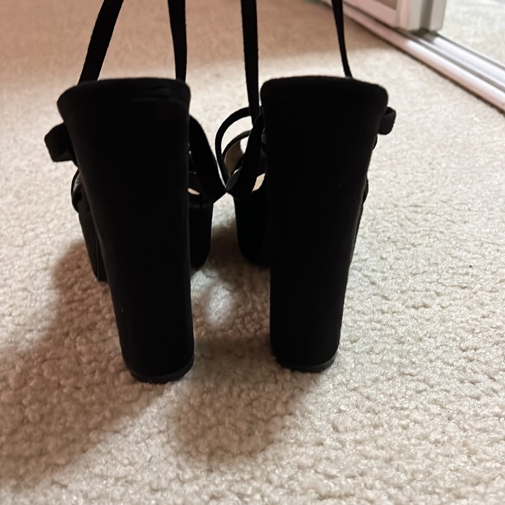 FN High platform 6-7 inch strappy heels NWOT - Picture 6 of 6